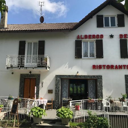 Albergo Delfino San Pietro d'Olba Екстериор снимка