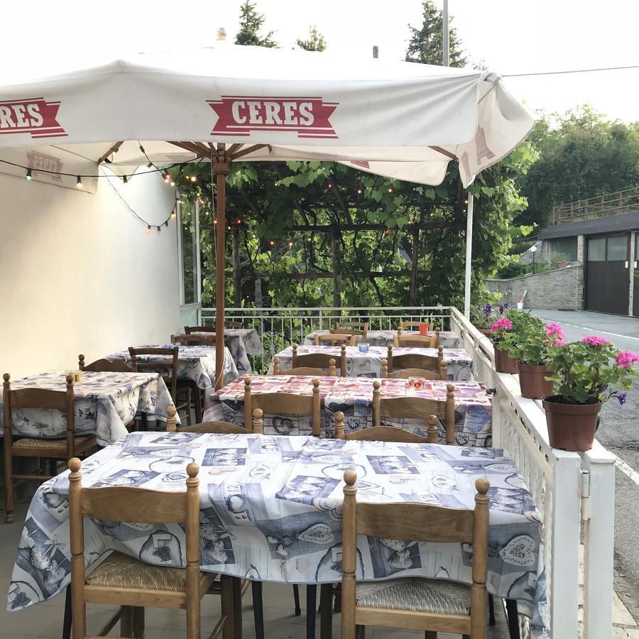 Albergo Delfino San Pietro d'Olba Екстериор снимка
