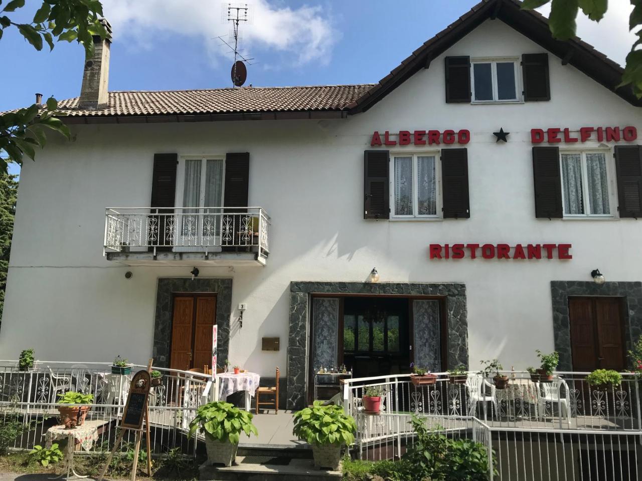 Albergo Delfino San Pietro d'Olba Екстериор снимка